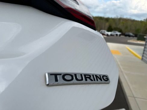 Used 2025 Honda Pilot Touring image 14