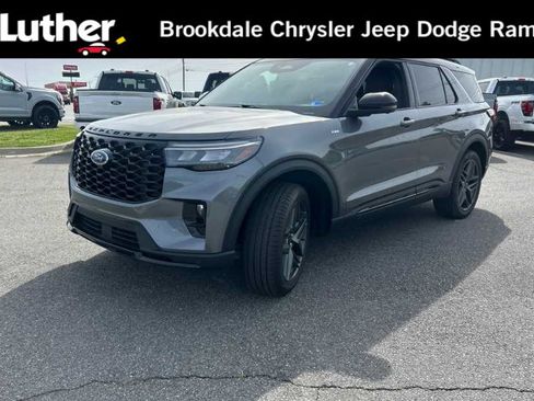 Used 2025 Ford Explorer ST-Line w/ ST-Line Street Pack image 1