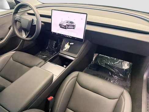Used 2024 Tesla Model 3 Standard Range RWD image 13