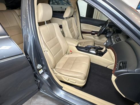 Used 2010 Honda Crosstour EX-L image 22