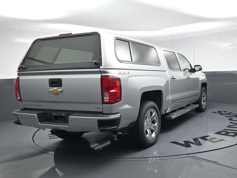 Used 2017 Chevrolet Silverado 1500 LTZ Z71 w/ LTZ Plus Package image 9