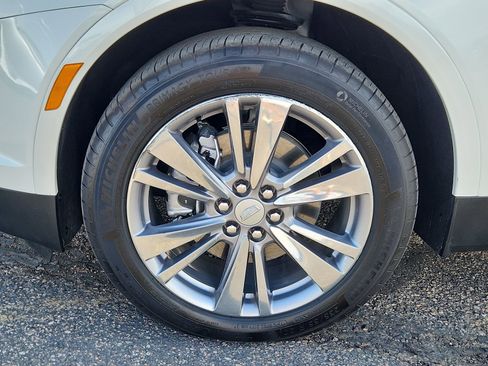 Used 2025 Cadillac XT5 Premium Luxury AWD/4WD image 18