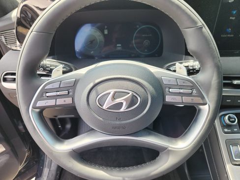 Certified 2025 Hyundai Palisade Calligraphy image 9