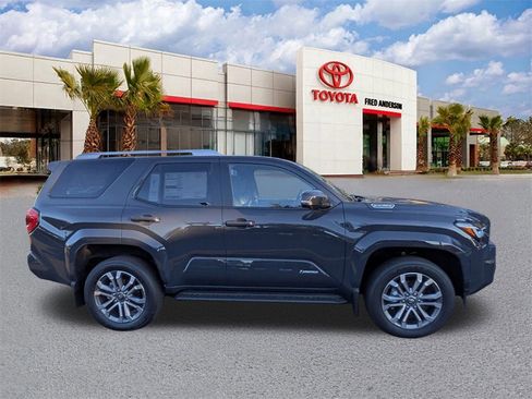 Used 2025 Toyota 4Runner Limited image 4