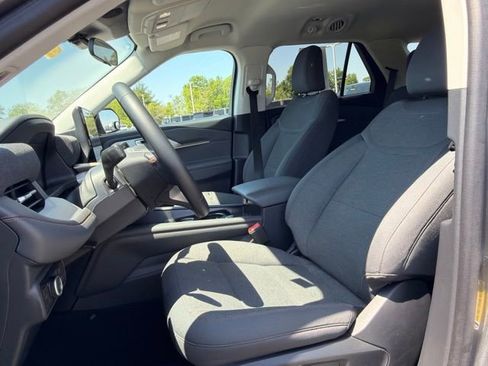 Used 2025 Ford Explorer Active RWD image 27