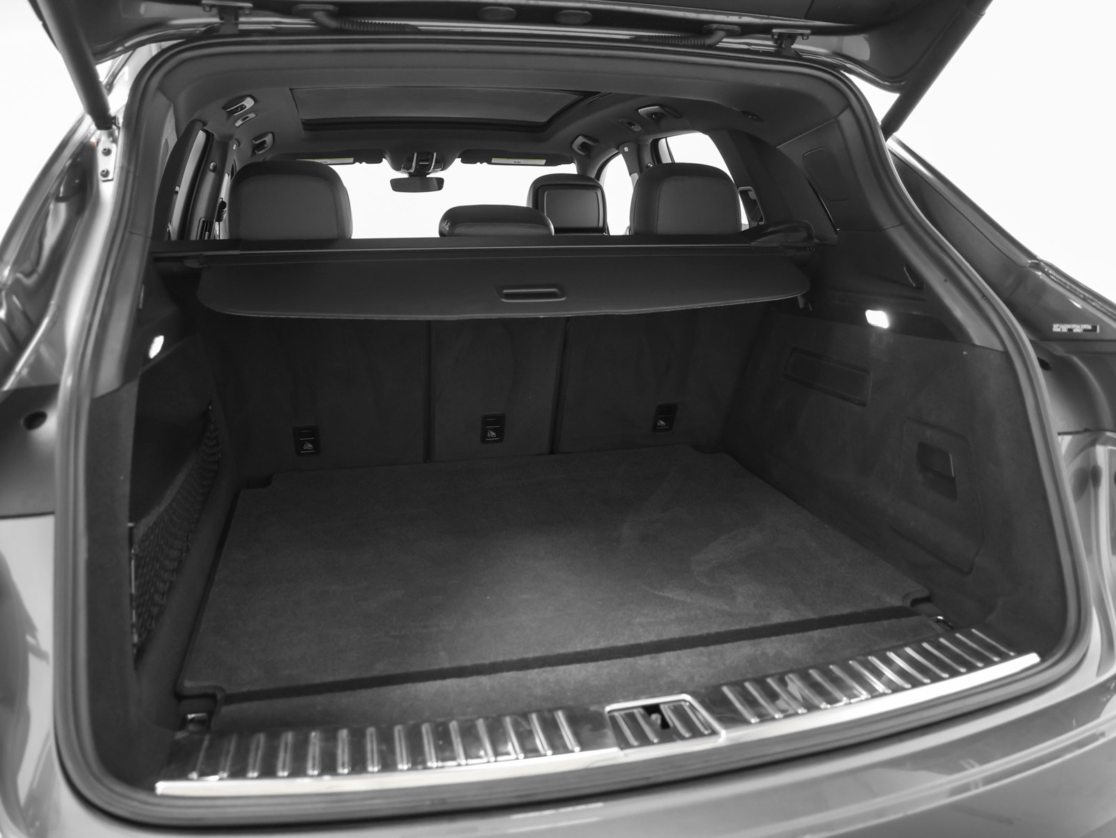 Certified 2023 Porsche Cayenne AWD/4WD image 15