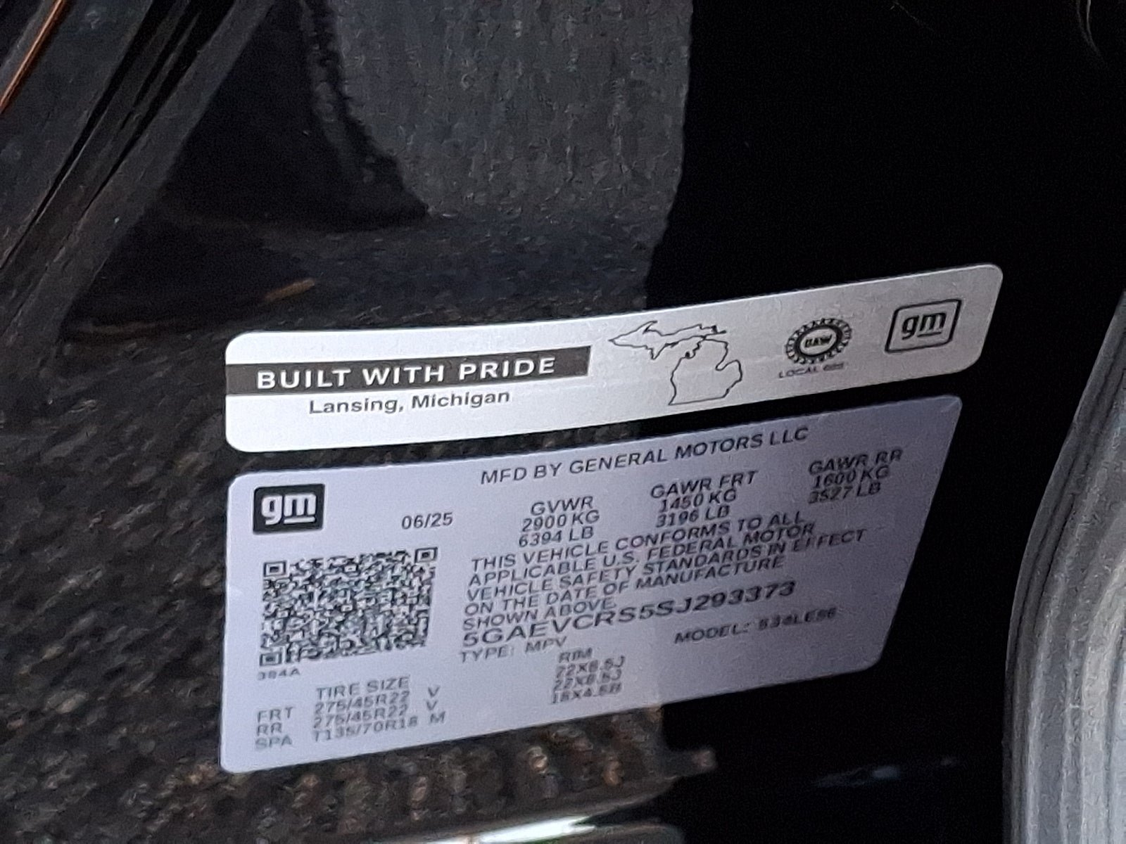 Certified 2025 Buick Enclave Avenir w/ Super Cruise Package AWD/4WD image 28
