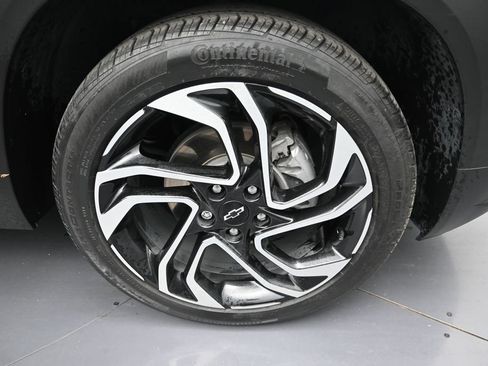 Used 2024 Chevrolet TrailBlazer RS w/ Convenience Package FWD image 9