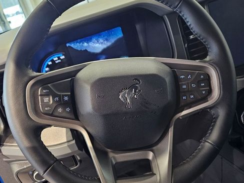 Used 2024 Ford Bronco Big Bend w/ Sasquatch Package image 17