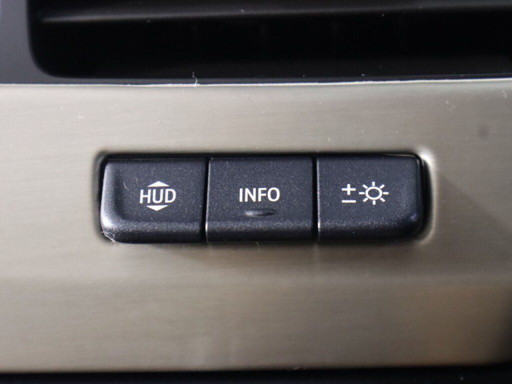 Used 2019 GMC Yukon Denali w/ Open Road Package RWD image 11