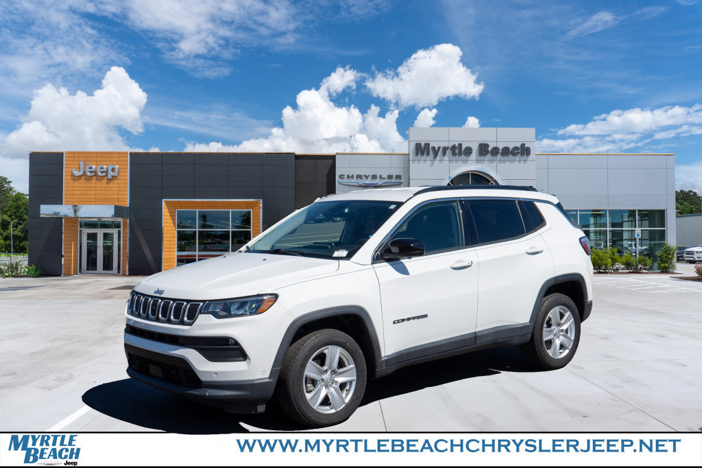 Certified 2022 Jeep Compass Latitude w/ Convenience Group AWD/4WD image 1