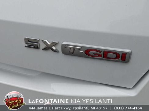 Certified 2025 Kia Sorento SX FWD image 10