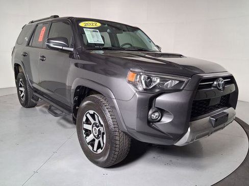 Used 2022 Toyota 4Runner TRD Off-Road Premium w/ Moonroof Package AWD/4WD image 2