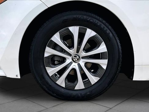Certified 2022 Toyota Corolla LE FWD image 11