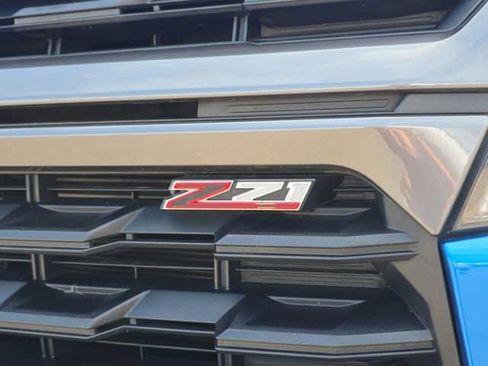 Used 2021 Chevrolet Colorado Z71 AWD/4WD image 9