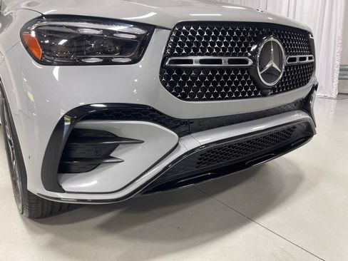 Used 2024 Mercedes-Benz GLE 450 4MATIC image 11