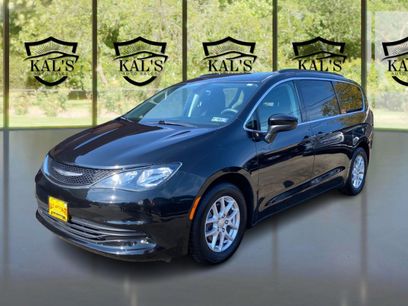 Used 2017 Chrysler Pacifica LX
