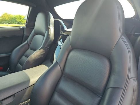 Used 2006 Chevrolet Corvette Convertible w/ Preferred Equipment Group image 20