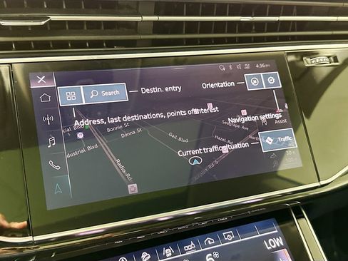 Used 2019 Audi Q8 Premium Plus AWD/4WD image 13