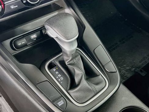Used 2023 Kia Soul LX w/ LX Technology Package FWD image 24