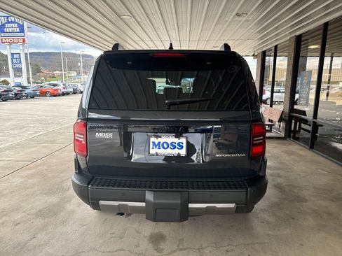 Used 2025 Toyota Land Cruiser image 5