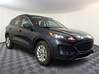 Used 2022 Ford Escape SE w/ Cold Weather Package video 1