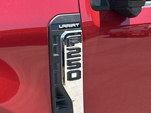 Used 2023 Ford F250 Lariat w/ Lariat Ultimate Package AWD/4WD image 32