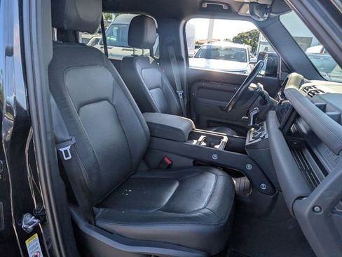 Used 2023 Land Rover Defender 110 X-Dynamic SE image 13