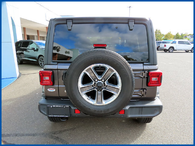 Used 2019 Jeep Wrangler Unlimited Sahara w/ Safety Group AWD/4WD image 6