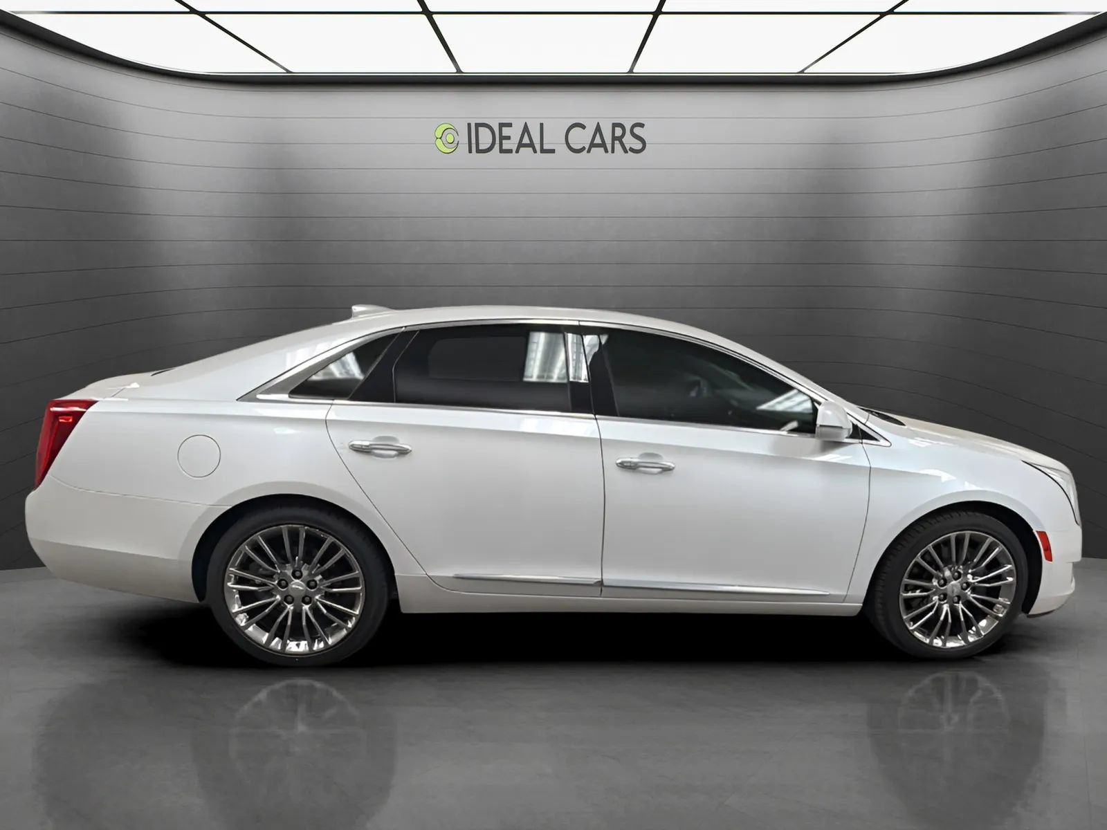 Used 2017 Cadillac XTS Luxury AWD/4WD image 4