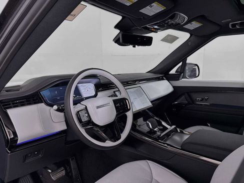 New 2026 Land Rover Range Rover Sport Dynamic SE AWD/4WD image 9