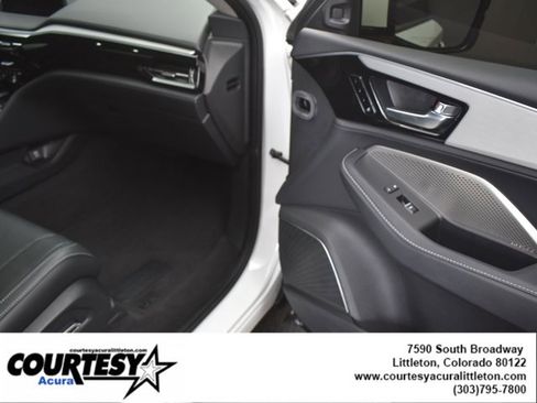 Certified 2023 Acura MDX w/Technology Package image 32