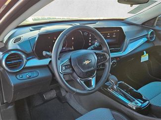 New 2026 Chevrolet Trax LT w/ LT Convenience Package video 3