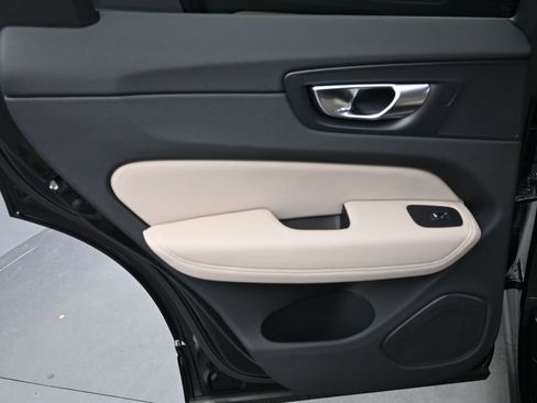 New 2026 Volvo XC60 B5 Core w/ Climate Package image 20