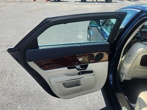 Used 2011 Jaguar XJ L Supercharged image 11