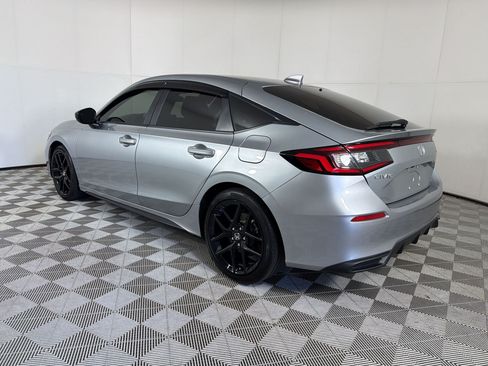 Used 2025 Honda Civic Sport image 3