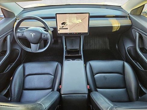 Used 2019 Tesla Model 3 Standard Range Plus image 16