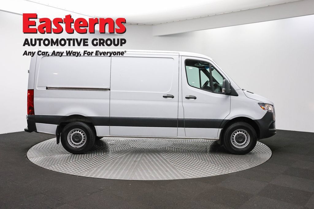 Used 2019 Freightliner Sprinter 2500 RWD image 6