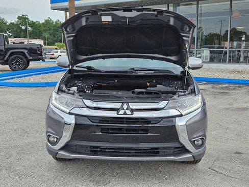 Used 2018 Mitsubishi Outlander SE FWD image 18