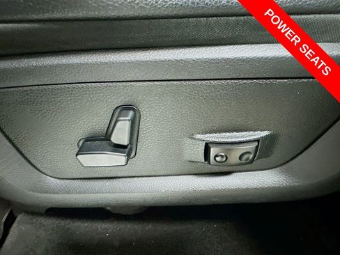 Used 2018 RAM 2500 Lone Star w/ Sport Appearance Group image 29