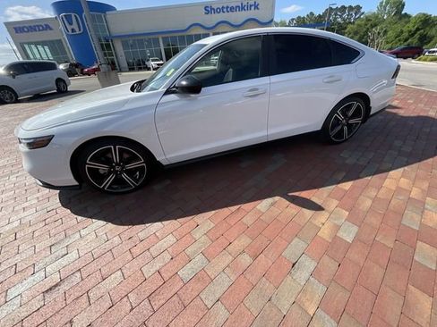 Certified 2024 Honda Accord Sport image 31