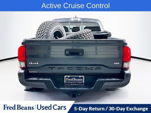 Used 2022 Toyota Tacoma SR image 6