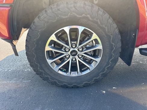 Used 2018 Ford F150 XLT w/ Equipment Group 302A Luxury AWD/4WD image 31
