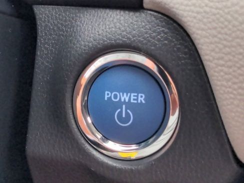 Used 2021 Toyota RAV4 XLE image 26