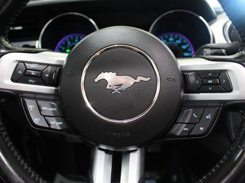 Used 2018 Ford Mustang Premium image 18