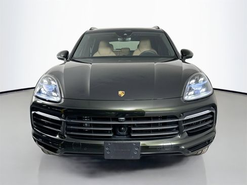 Certified 2023 Porsche Cayenne S Platinum w/ Premium Package Plus image 10