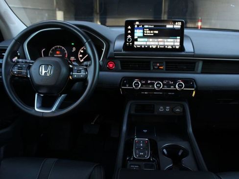 Used 2023 Honda Pilot EX-L image 17
