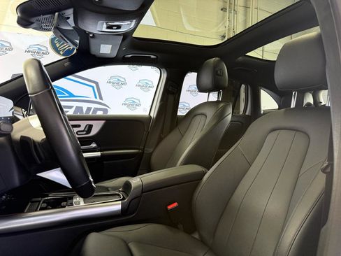 Used 2025 Mercedes-Benz GLA 250 4MATIC w/ Winter Package image 15