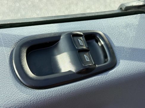 Used 2018 Ford Transit 150 130 Low Roof image 13