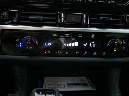 New 2025 Nissan Pathfinder Platinum image 27